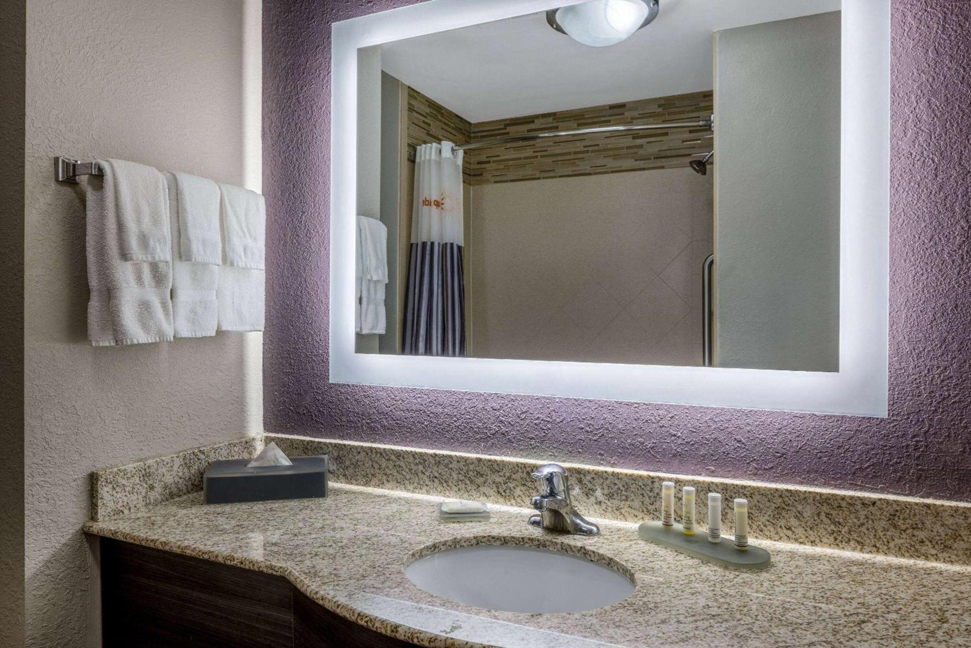 La Quinta By Wyndham Covington Hotell Eksteriør bilde