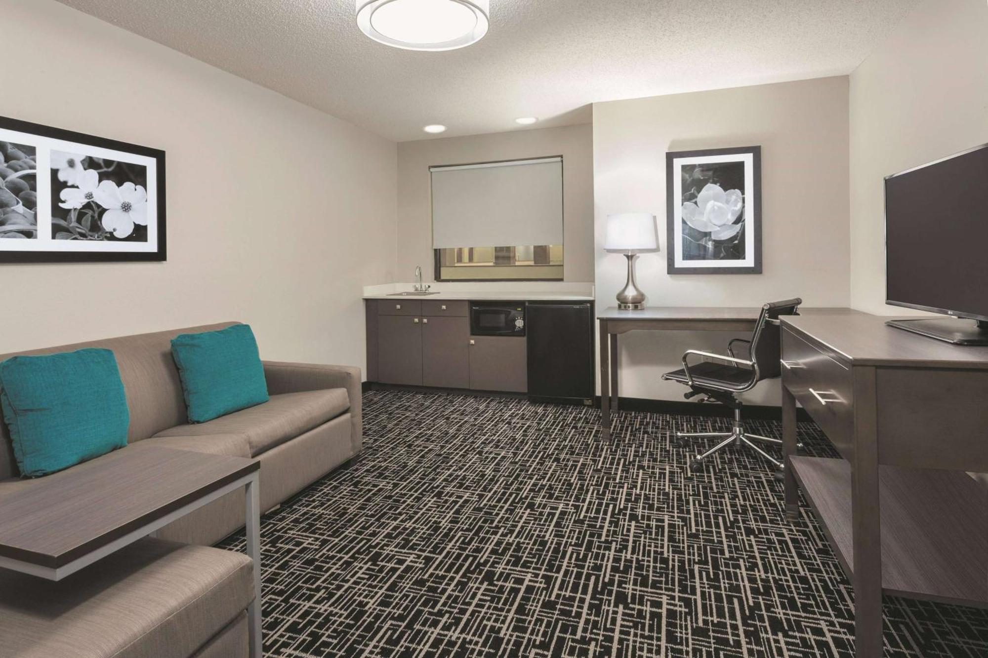 La Quinta By Wyndham Covington Hotell Eksteriør bilde